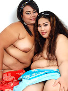 Asian bbws cassie and lil thunder show their soft bodies