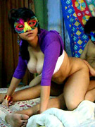 Check out real amateur pics of perfect body indian gilr performing an awesome striptease.