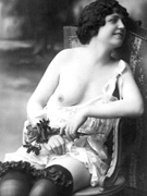 Pretty vintage naked models posing nude in the fourties